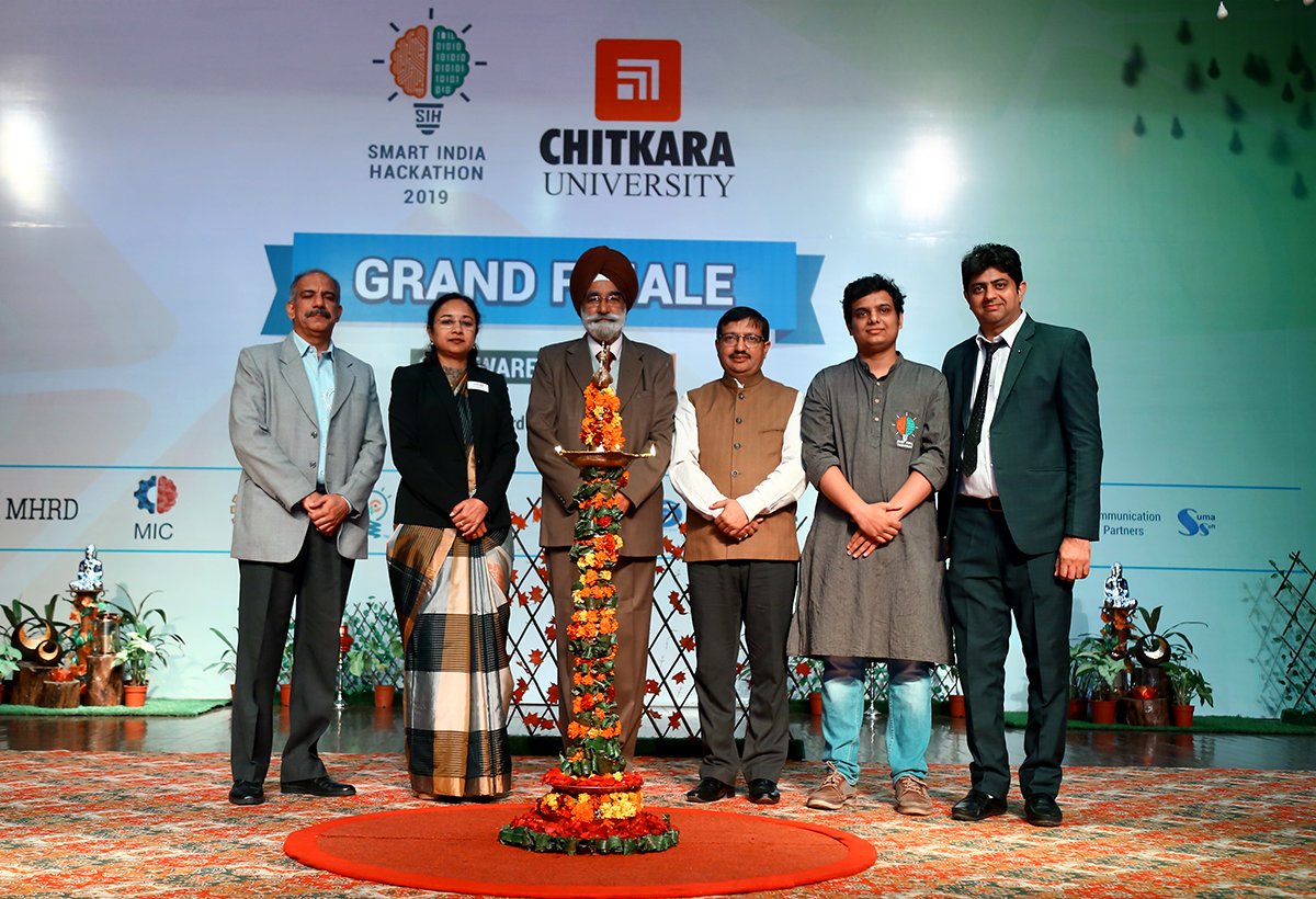 ChitkaraU's tweet photo. Smart India Hackathon 2019, declared open at #Chitkara #University, with the auspicious lamp lighting.

#SIH2019 #ChitkaraUniversity #SmartIndiaHackathon2018 https://t.co/Nq5Cy6T5Cu