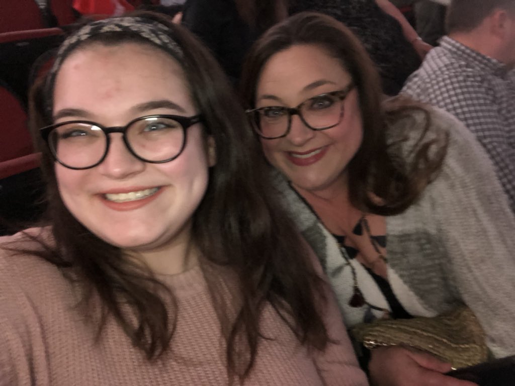 mimipeters21's tweet image. #bslouisville sooo excited!!