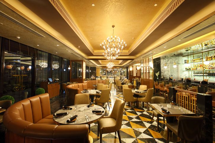 IndiaArtnDesign's tweet image. The @PunjabGrill  at #BKC, #Mumbai designed by #IVPartners sports an ambience that speaks of regional ethos, emphasising on the region’s take on grandeur… goo.gl/VcL8MD