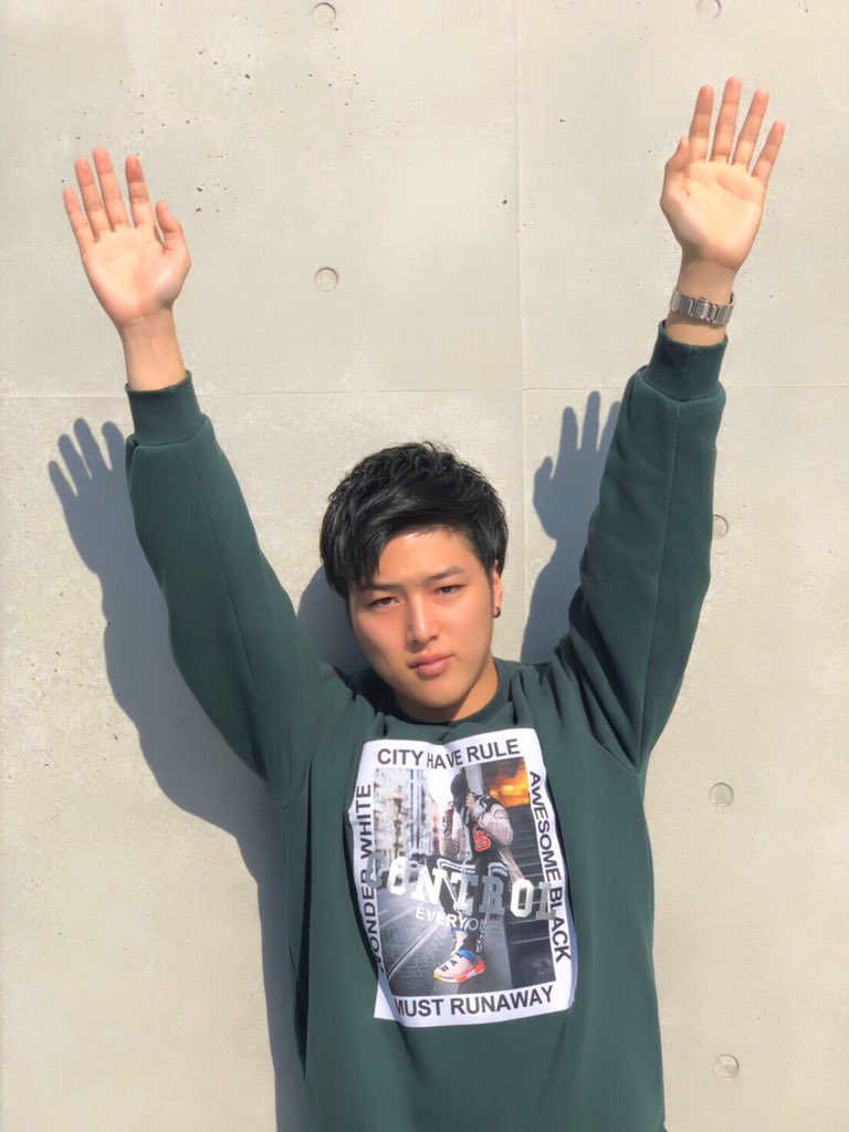 ka1_85_6's tweet photo. ⚠️このRT数が得点になります‼️⚠️

大阪府枚方市出身。
京都佛教大学2年20歳。
兵頭海地 ヒョウドウカイチ です⚽️
夢は俳優‼️

リゼクリニック様 コラボ企画
「リゼウォークプロジェクト」
僕のリゼウォーク姿をご覧ください😁

#ミスターリゼウォーク #ミスターオブミスター 
#拡散希望 #RT https://t.co/Z93MkEyMJv