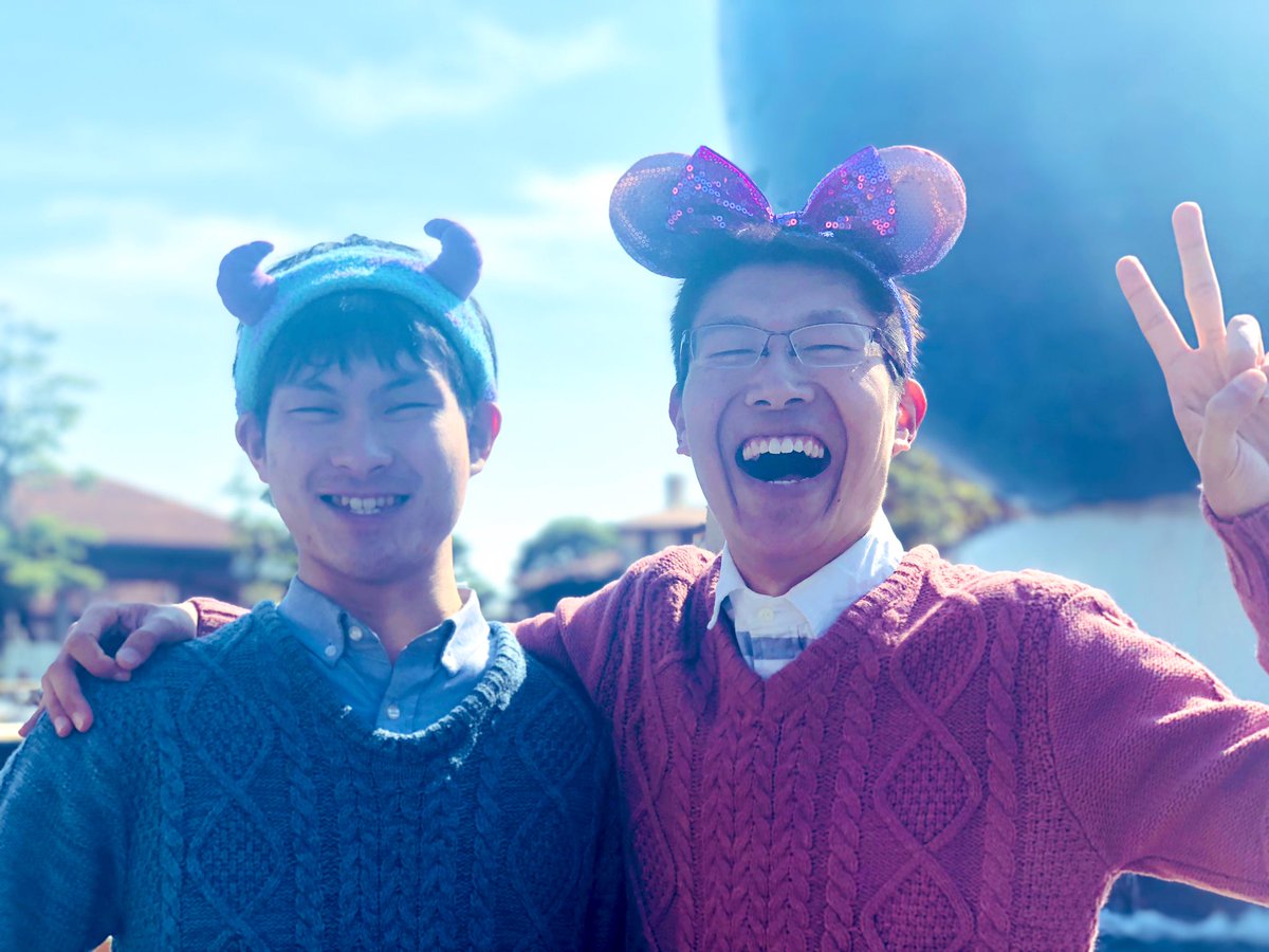 nanairo_umic's tweet photo. 卒業旅行全力で楽しんでおります🌈
りゅーじくん良い笑顔☺️ https://t.co/ntkomOYvQ2