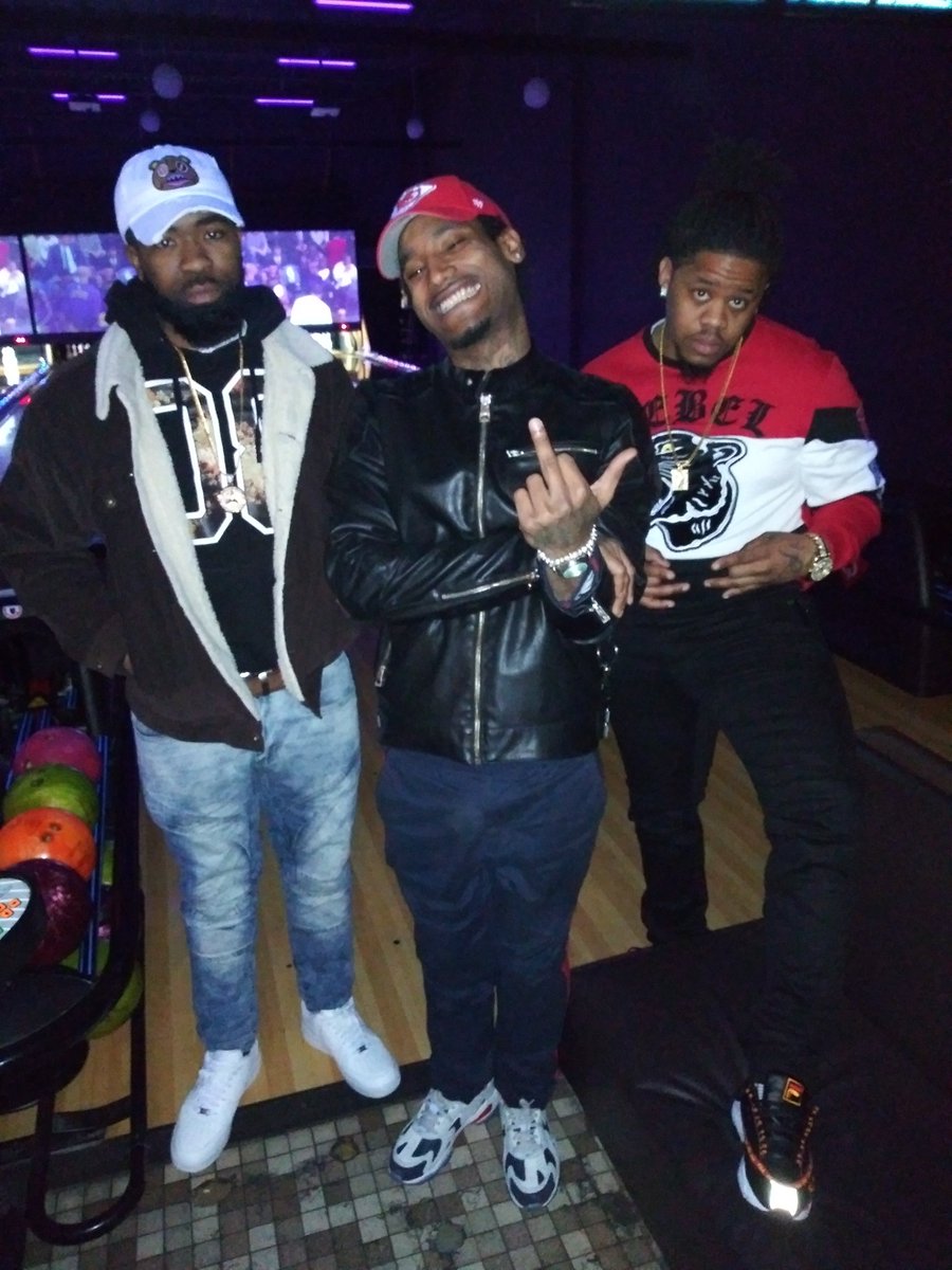 Laflare_EA's tweet image. Real trap nigga my bloodas fym