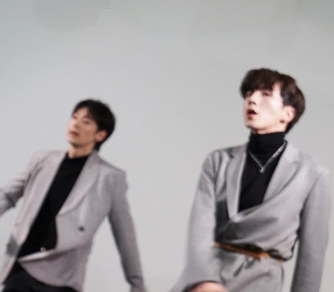 snrs38's tweet photo. ボケてもかっこいい。
2019.2.17
* * ☆H5 ☆NEWシングル
「WE ARE / Live your life」 *
リリイベ in #エアポートウォーク名古屋
#名古屋
*
*
#リリースイベント #リリイベ
#h5
#hfive https://t.co/qr7iMJAhgf