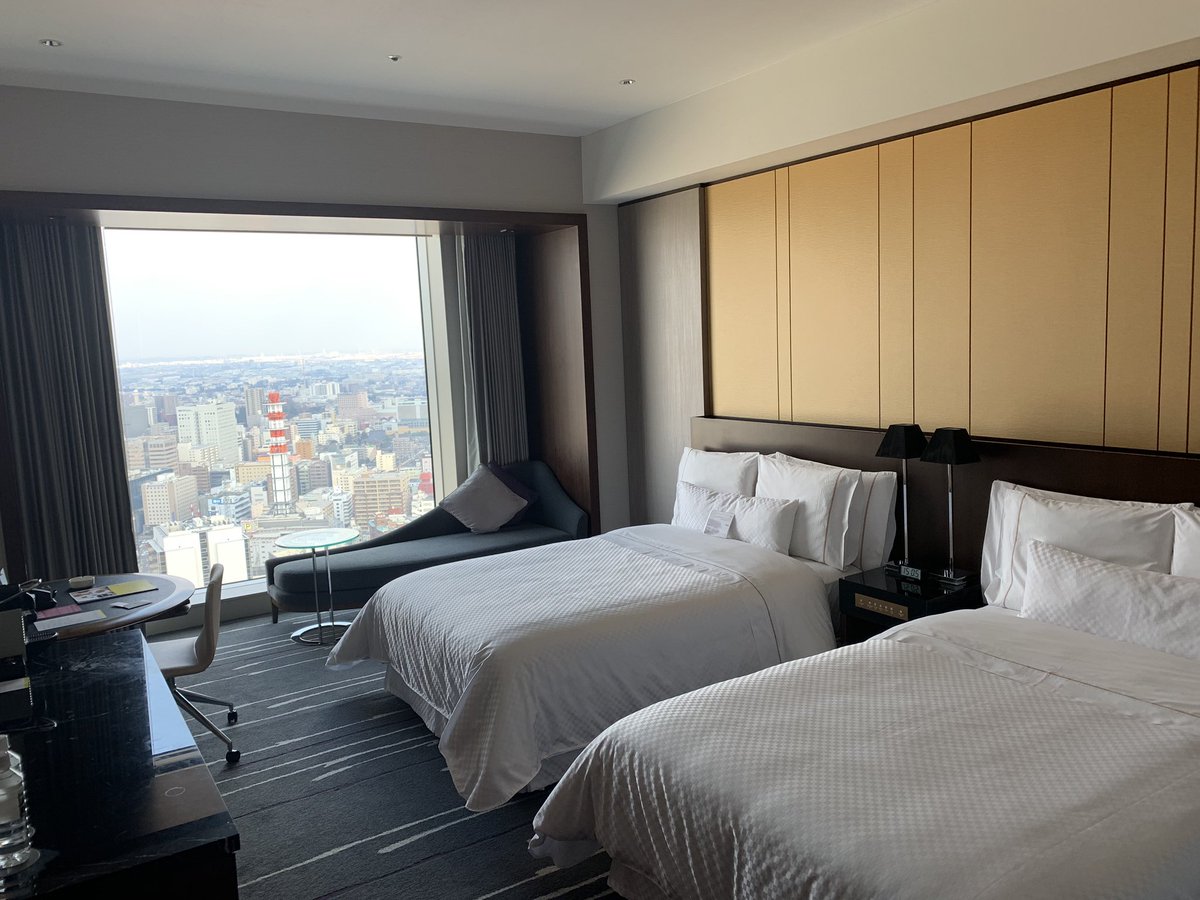 _worst123's tweet photo. 妹が勤めてるホテルきて家族割りか知らんけど4万する部屋4千円にしてもらったwww
やばないこの部屋
これでカプセルホテルと変わらん値段とか我が妹やるやん
#両家顔合わせ
#WestinSendai https://t.co/i0Lg6aDsIf