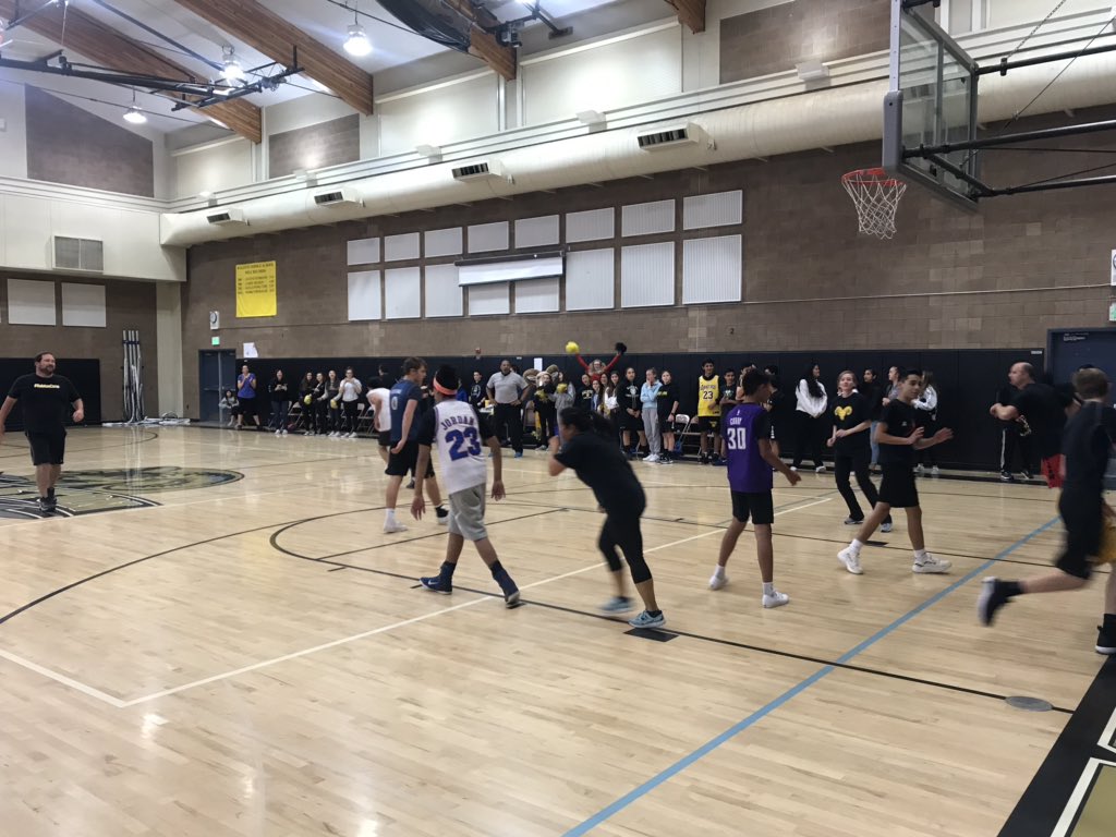 MDoughertyMMS's tweet photo. Staff vs student basketball game today! A fun time was had by all. #rmsrams #brrsd https://t.co/ozVgtlnuYs