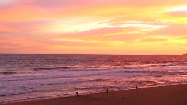 gotravelbug's tweet photo. Sunset Skies a blend of orange, purple, red and pink....
#Skyexing #skypainters #sunset #sky_scapes #skyline #sky_lovers #cloudious #colour #cloudporn #wildernessza #gardenroute #howzitsouthafrica #adventure #timeforabreak #visualstoryteller #instagood #… https://t.co/lYuzQq4n03 https://t.co/VWmAWeiXP8