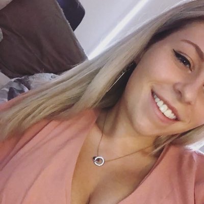 LucyHobbins's tweet photo. #NewProfilePic https://t.co/qLVcIrk8I9