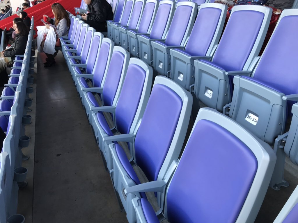 Hotaka Beginning Of This Season And The First Home Game From プレミアムシート New Type Of Seats Expensive But Luxurious It S Said 浦和レッズ Urawareds T Co C4kkkj4qao Twitter