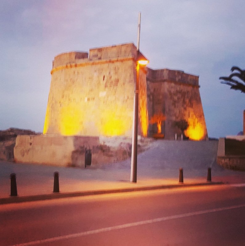 EspejosdePared's tweet photo. Buenos días!!!!!. Comparto un bonito amanecer desde el castillito de Moraira. 
https://t.co/GQMP8P8mN0
#moraira #espejosdepared #laperlaboreal #espejosdecorativosbaratos https://t.co/3L7j9rjy3A