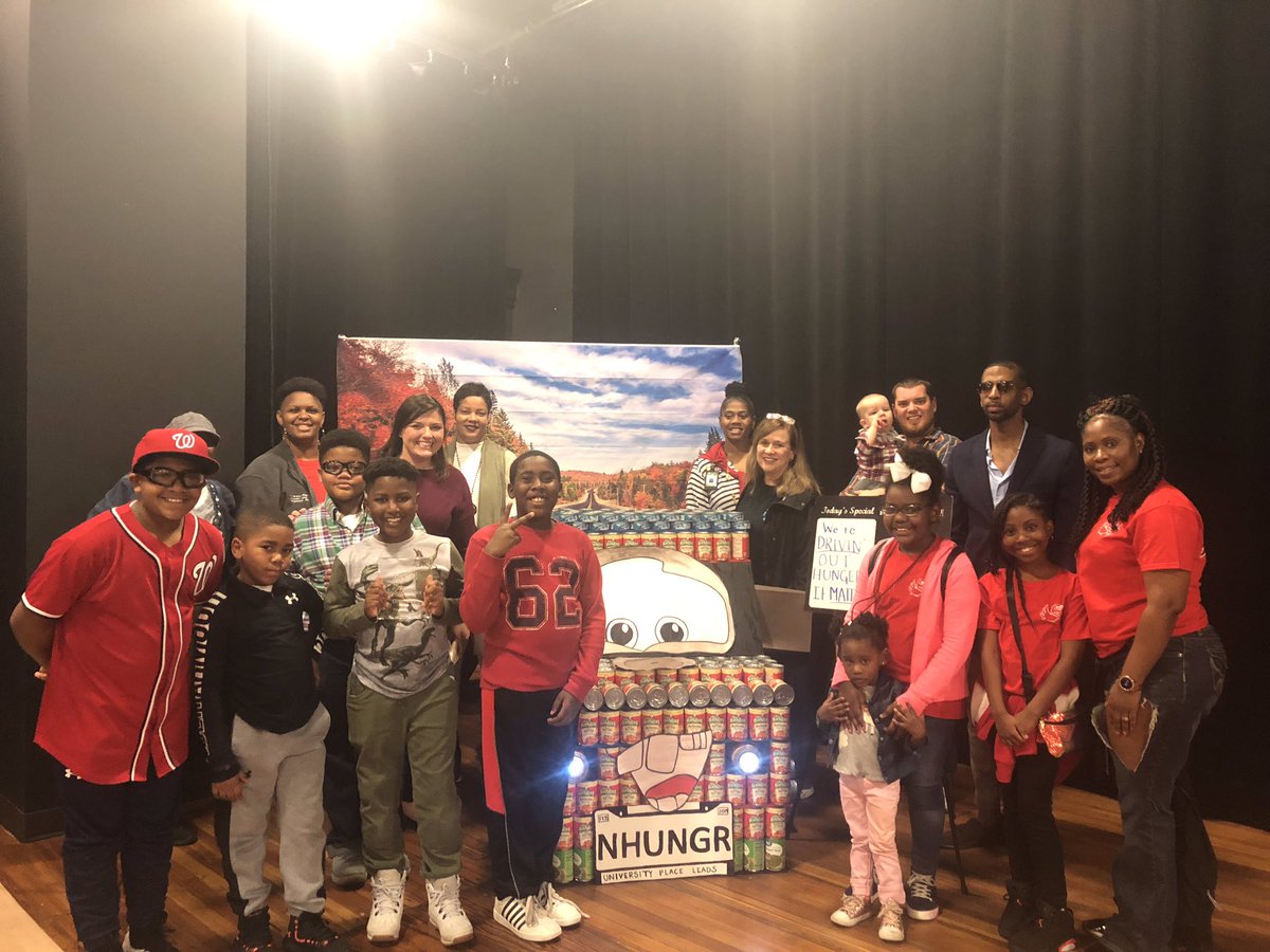 nakelya's tweet photo. #Congratulations to our 4th Grade Canstruction team for winning this year’s “Student’s Choice” award✨ #NHUNGER #ItMATERS
#GrowingTomorrow’sLeadersToday @UPES_Leads @STEMwithMs_M @BigEzMom @susie_wheat @TCSBoardofEd @tidecam @MikeDaria https://t.co/tqg9zXzQ9P