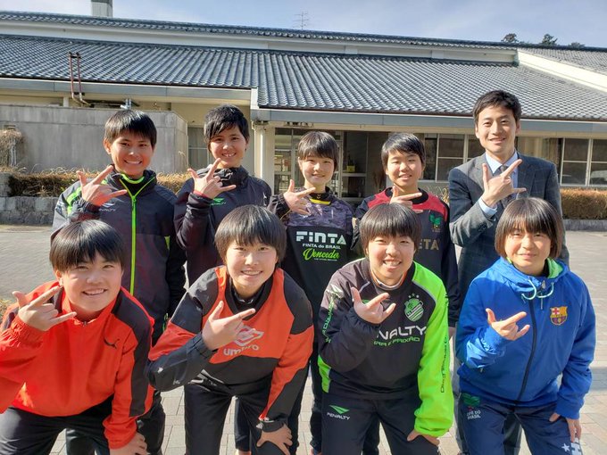 8人で快挙 神村学園 女子サッカー部 三重県の大会初出場で初優勝 ロードスターで釣りへ行こう