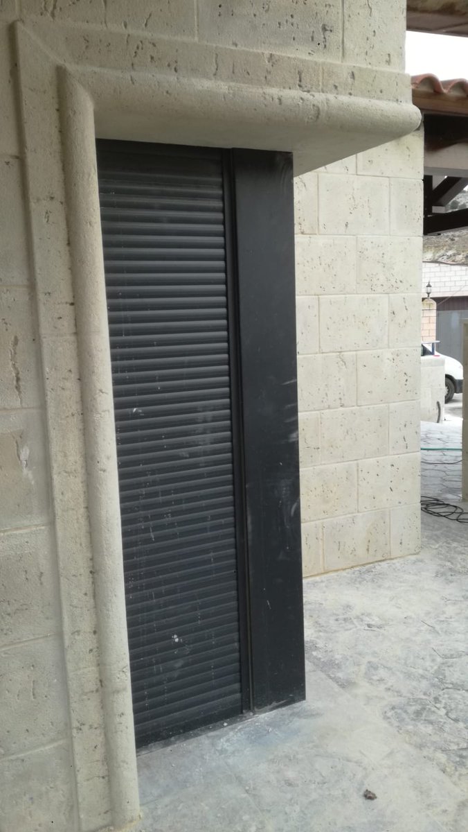 arquepre's tweet photo. Fachada y recuerdos realizados con nuestro revestimiento mod. Burgos. https://t.co/5pbkjmm0bW