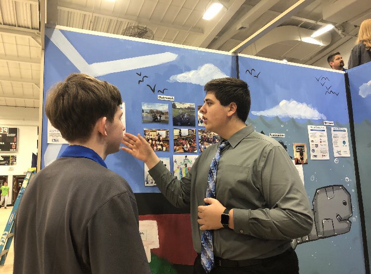 UASDrobotics's tweet image. Our exhibit team today!! #thanks2BESTRobotics #BESTrobotics25years #BESTrobotics @BESTRobotics
