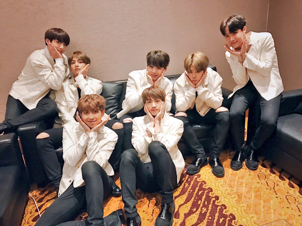 BTSnunada_twt's tweet photo. 📣 MISSION

✅ RT         500
✅ REPLY  100

모두가 함께 해주셔야 
우리의 계정도 안전하게 지키고 
좋은 결과도 얻을 수 있습니다😉

보다 많은 아미들이 알 수 있도록
많은 홍보 및 동참 부탁드립니다🙏🙏🙏

#TeamBTS #TwitterBestFandom #SoompiAwards @BTS_twt https://t.co/bSKo1RbqNZ