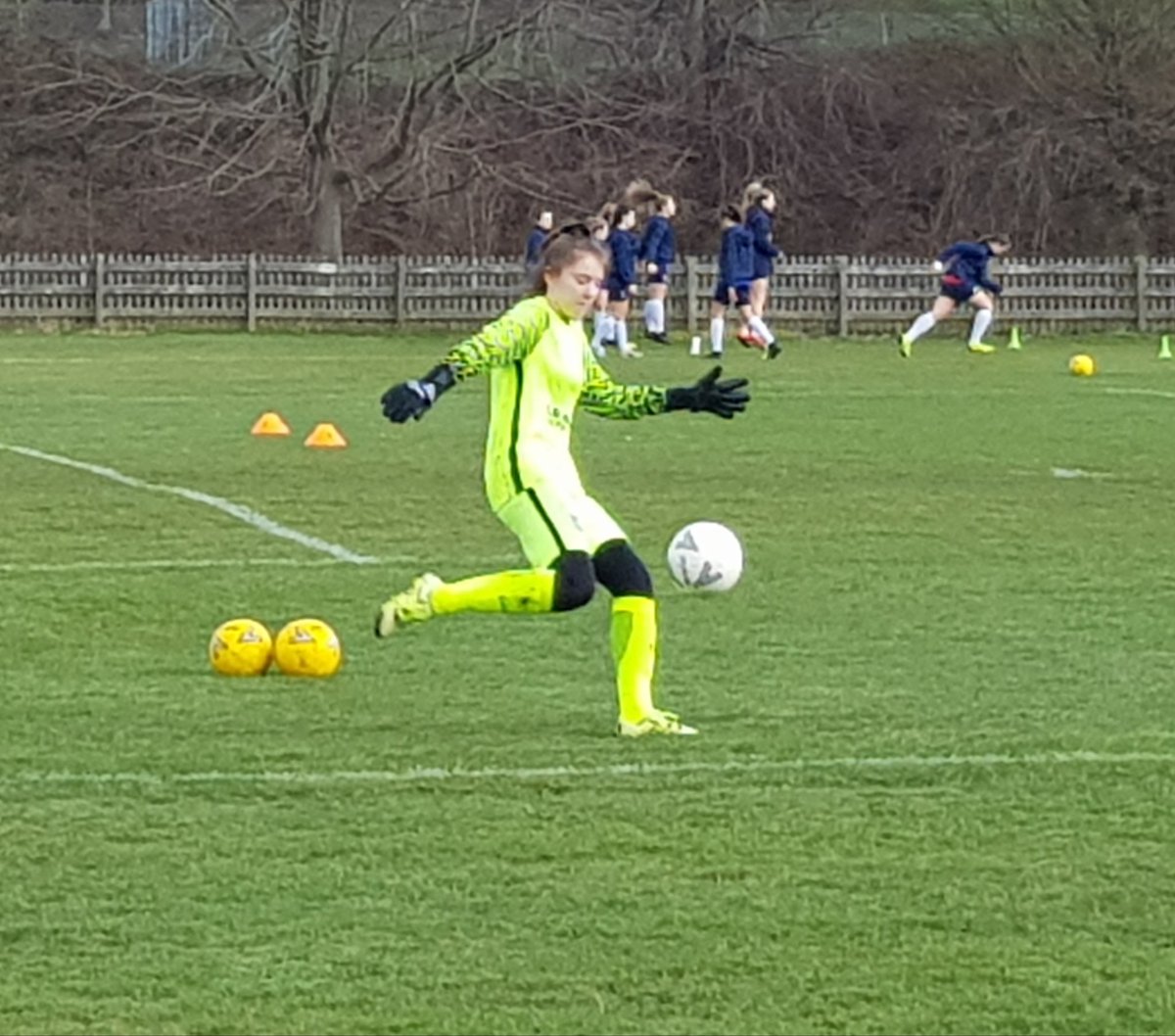 snowdrop14's tweet photo. Great win for the girls @YorkRTC today. Some fabulous play....well done to all....we're proud of you! 👏👏. And hope you feel better soon Abi 💖 #keeperfamily⚽️👐 #fulfullingpotential #keepbelieving https://t.co/7gnCHcMnVw