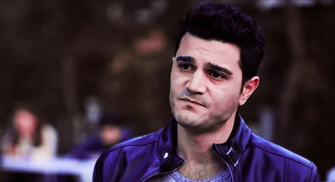 sweeteyfet's tweet photo. Bi kaç saniye bakınca otomatik olarak mimiklerim bu hali alıyor :
💘
#BurakSevinç @burak_sevinc https://t.co/QGAFXMbBrI