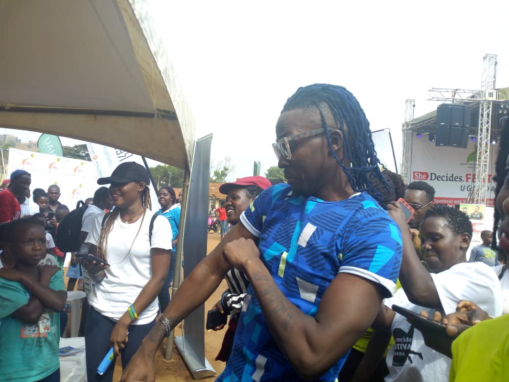 ssali41's tweet photo. If you still cant understand that #SheDecidesUg19 is all we need for the empowerment of all girls until we reign our #GirlsFest19 celebrations at hockey grounds then ATAKUTYA GWENTYA. @nuttyneithanug @reachahand https://t.co/dlvzfTn10G