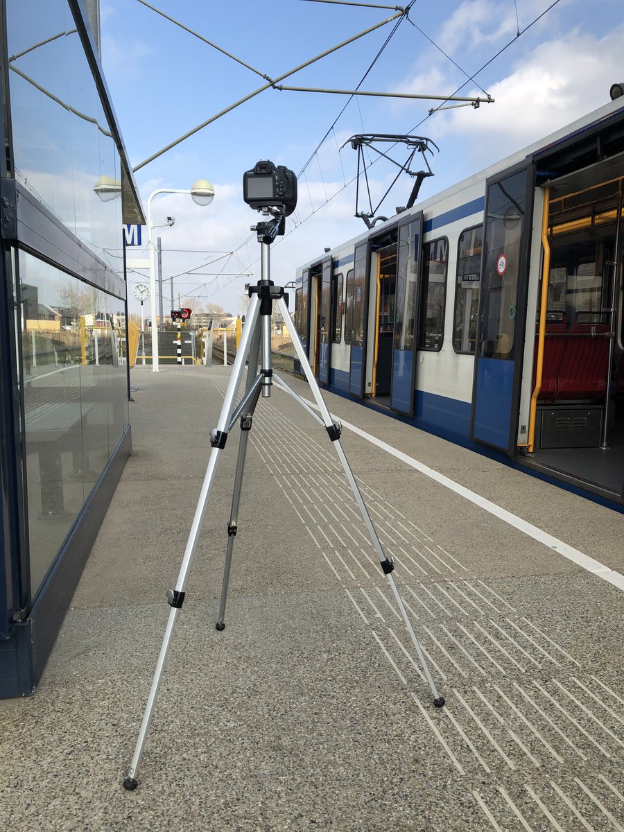 LvAPictures's tweet photo. #LvAPictures staat op eindhalte #Westwijk van #lijn51 #metro51 #tram51 #sneltram51 voor de laatste beelden. #GVB #Amstelveen https://t.co/ppNQ2FmnXU
