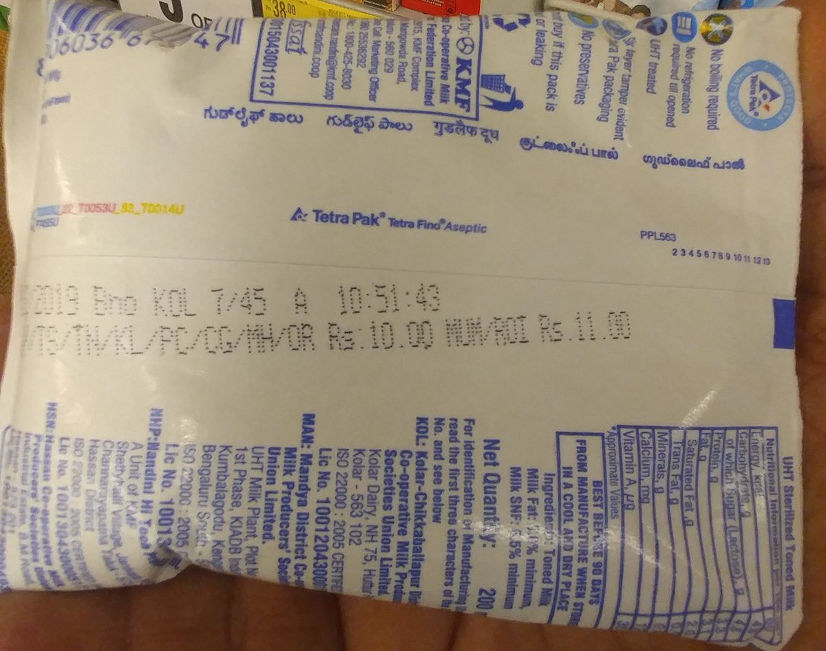 jvidyasagar's tweet photo. @CMOTamilNadu can we have small tetra packs like these for our #AavinMilk which can be sold at Supermarkets. Saw this at #MoreStore in #Hyderabad. It will be a great market for Aavin. It's just ₹10. @minister_ktr @SPVelumanicbe @mafoikprajan https://t.co/8YezXuqqB2