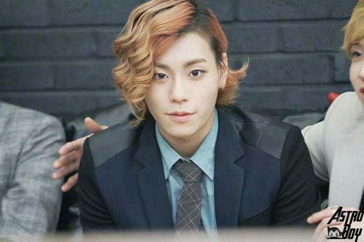 pannatic on Twitter: "K-Netz talk about the various hairstyles that Kim  Sanggyun has ever done in his life! -- https://t.co/4PA0YKKQoi #KimSanggyun  #JBJ #ToppDogg… https://t.co/PXrrcvl1b0"