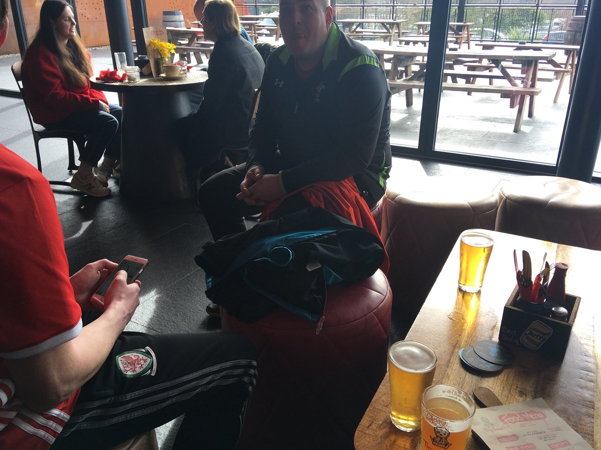 trail2019's tweet photo. Another training walk completed by @Cottsy @DarrenHodgkins and @darrenpobowens 17.35 miles from Tredegar to @tinyrebelbrewco in Rogerstone and a well earned drink #TeamMarvellous #tafftrailtrek #sorefeet https://t.co/mjac4rUbdQ