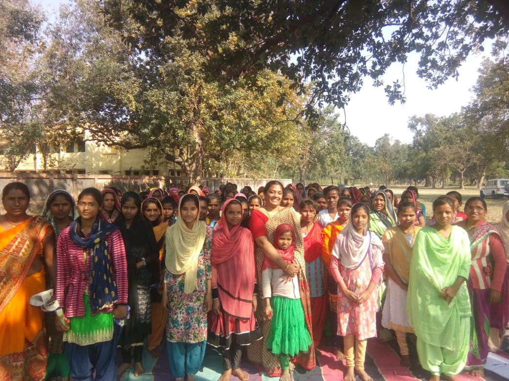 RGMVP's tweet photo. Smt.Satyasree interacting with the Purwa sakhis during village level motivation meeting at Sonari kalan village of Bhadar block #Amethi @RGMVP #womenempowerment #RapidPovertyReduction #RGCT https://t.co/TKT4RdBcBq