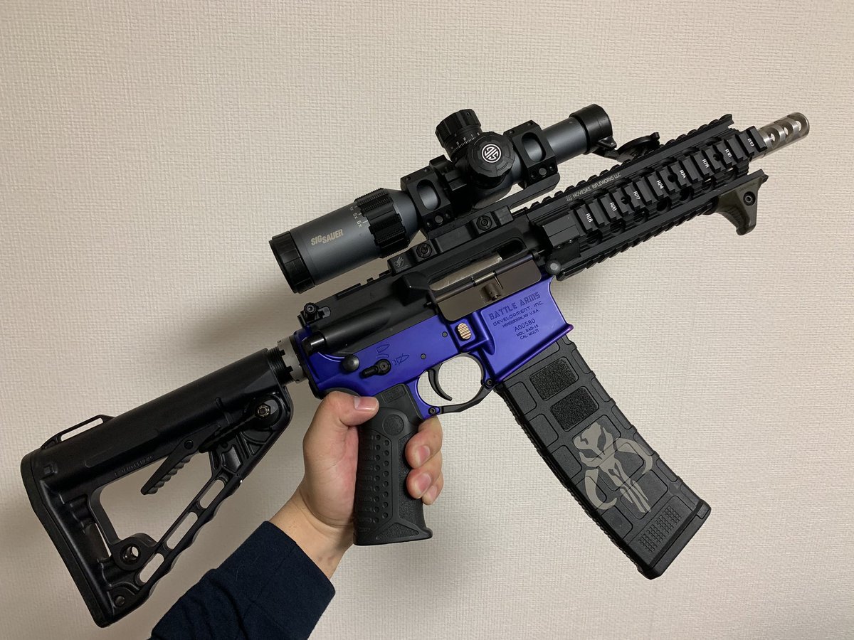 niniikusaro's tweet photo. 1時間程で入れ替え完了!
師匠のレシーバーを継承しました!
Nボのトレポンになってしまったw
#RSphantom
#PTW
#NBORDE
#BAD15
#Mandalorian https://t.co/xRT3YmFPAG