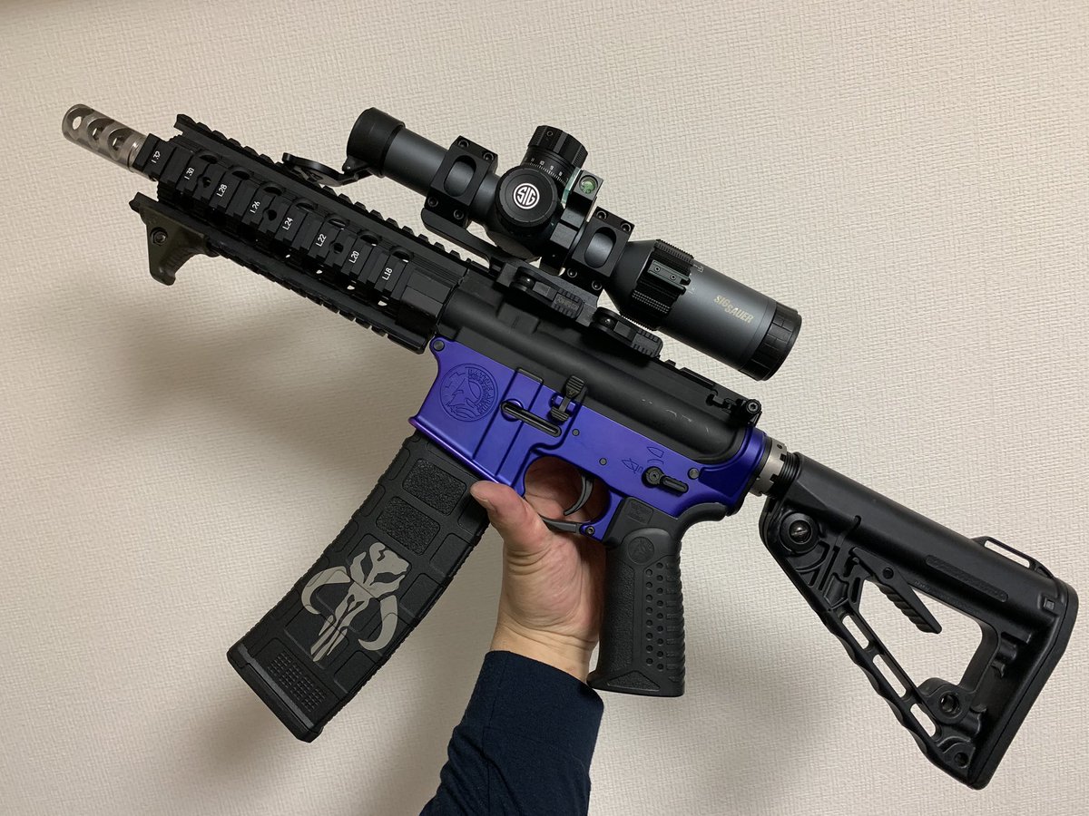 niniikusaro's tweet photo. 1時間程で入れ替え完了!
師匠のレシーバーを継承しました!
Nボのトレポンになってしまったw
#RSphantom
#PTW
#NBORDE
#BAD15
#Mandalorian https://t.co/xRT3YmFPAG