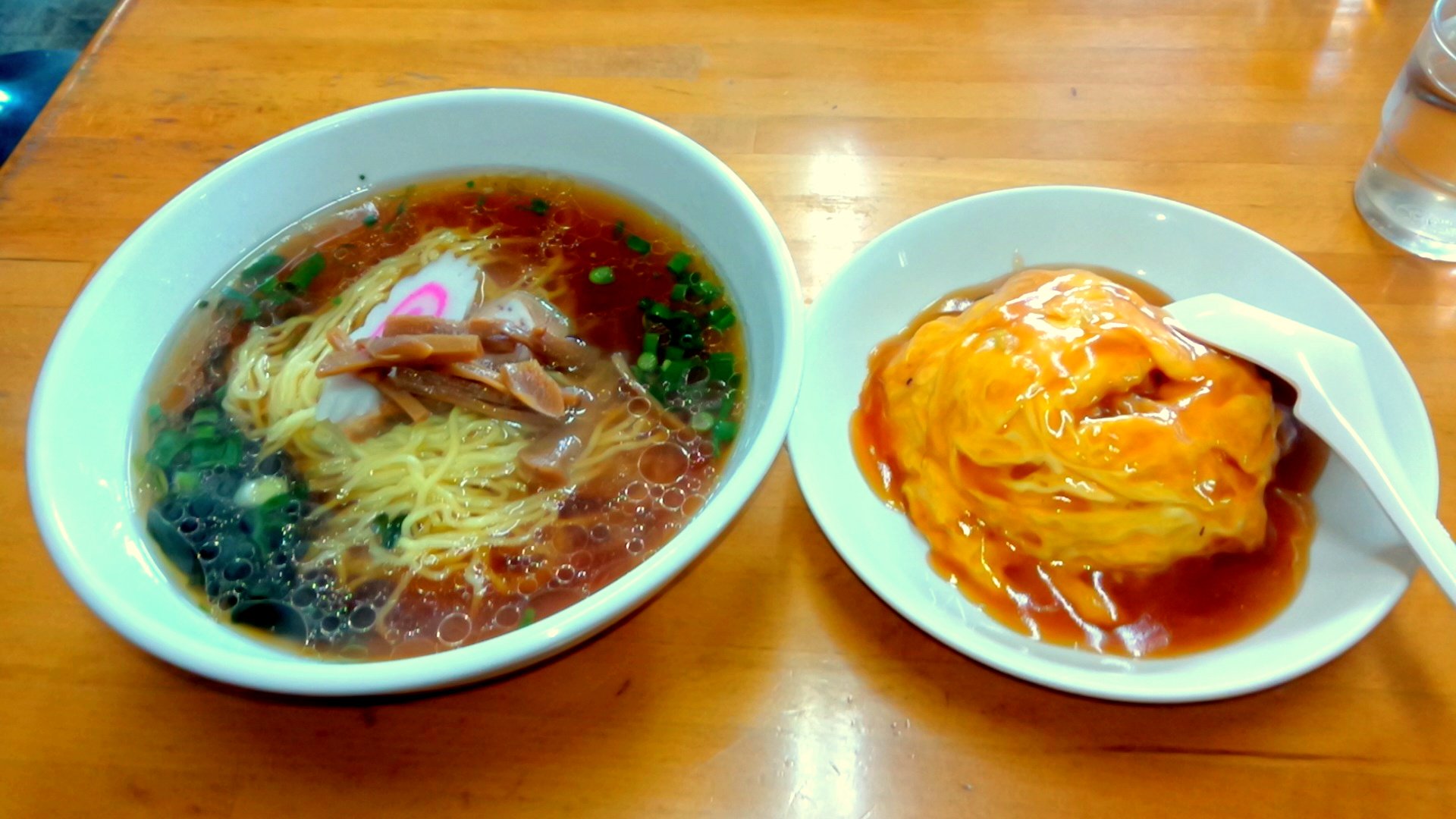 室伏浩輔 Sniper Brothers Kosuke Murofushi トイザの後 先輩と久々に沼津市の すいけん へ 今回は ラーメン 半天津飯セット を注文 O 相変わらず美味いうえ このボリュームで 700は文句なし これだから街中華は止めれません 笑