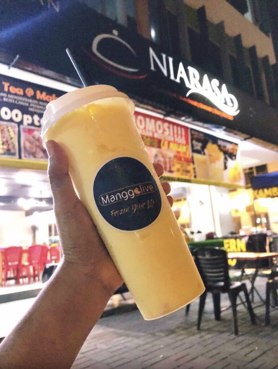 RestoranNiarasa's tweet photo. Manggolive MENCAIRKAN HATI dan juga memberikan KERIANGAN kepada anda!!
Minuman paling POPULAR di Restoran Niarasa
#restoranniarasa #niarasalovers #manggolive #sedapsengoti #jomniarasa #sedaptelajok https://t.co/N09mQSe6ej