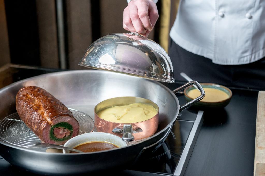 Le First vous propose bien plus qu'un simple brunch tous les dimanches ! 🍴
--
Le First offers you much more than just a brunch every Sunday! 🍴
#TheWestinParisMoments