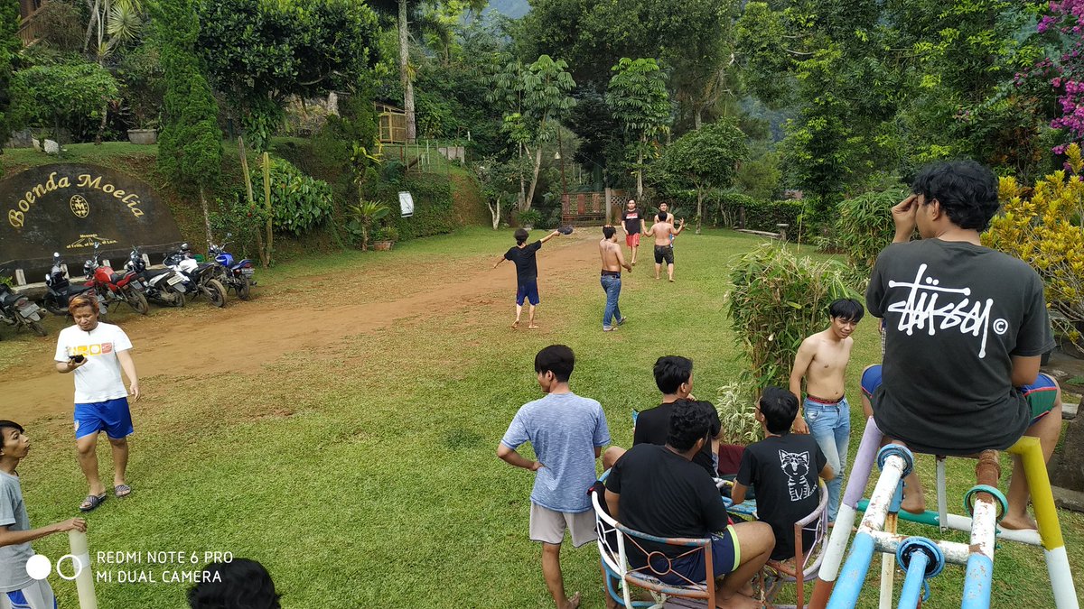 xalkatrax's tweet image. TPK football fun~ #tpkday #tpkgathering #megamendung @TPK_shelter