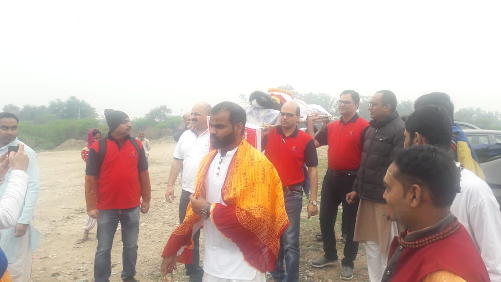 TheAmitLakhani's tweet photo. @MenWelfare & @SFFNGO volunteers today takes out Shav yatra of #MeToo
#MeTooFuneral being performed which will be followed by #Metookapinddaan https://t.co/wcMW5zh84U