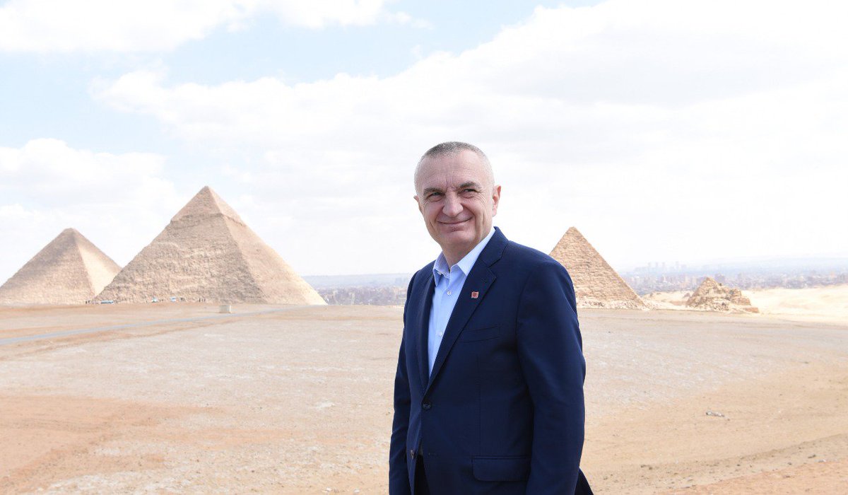 ilirmetazyrtar's tweet photo. Në #Kajro mund të kuptosh shumë mirë, si në asnjë vend tjetër, #qytetërimin mijëravjeçar të #Egjiptit 🇪🇬, por njëkohësisht edhe vlerat e jashtëzakonshme që ka për të gjithë qytetërimin #botëror e gjithë kjo #pasuri e trashëguar. https://t.co/AtPWuylBJy