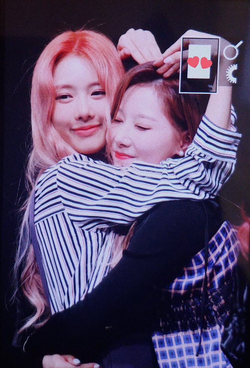 190302 일산 팬사인회 프리뷰 (1)

동이가 최고야👍

#한동 #HANDONG #드림캐쳐 #Dreamcatcher
<a href="/hf_dreamcatcher/">드림캐쳐 Dreamcatcher</a>