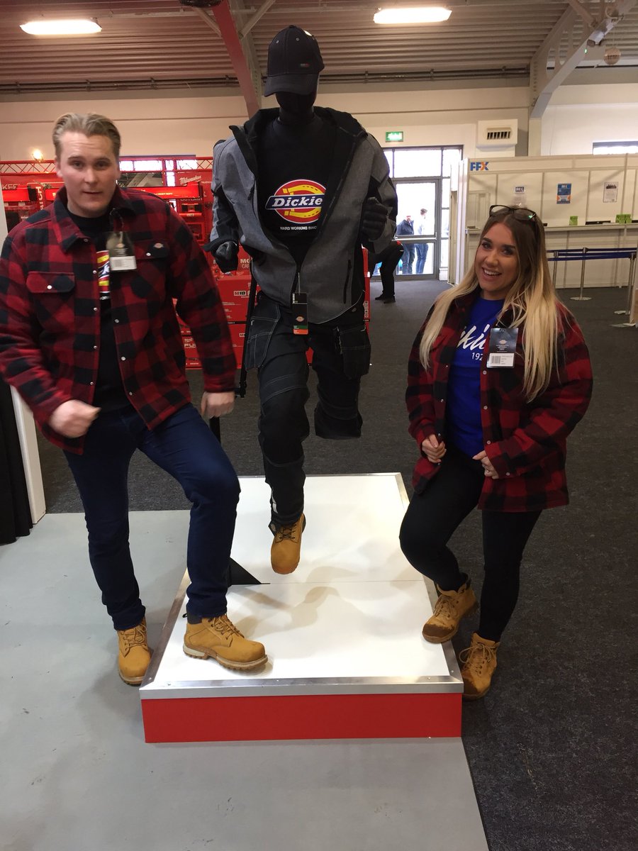 Dickies SH5000 Portland Shirt modelled by <a href="/RoxieDickies/">Roxie Morris</a> <a href="/RyallsLewis/">LewisDickies</a> available today @FFXToolSupplies show for only £25 come and visit us on the <a href="/DickiesEurope/">Dickies Europe</a> stand for some great show offers.