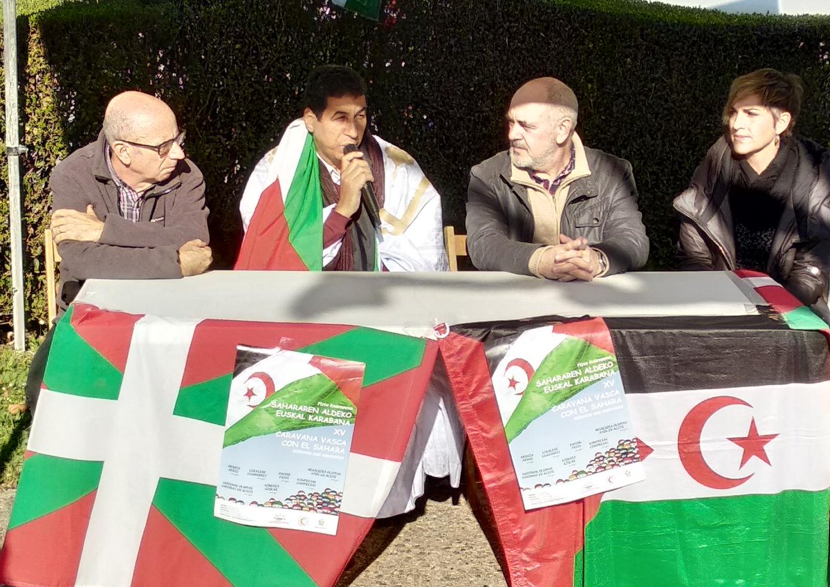 BilbaoSolidaria's tweet photo. 🚚🚛📸La “XV Caravana Vasca de #Solidaridad con el #Sahara’, con la que el Ayuntamiento de #Bilbao colabora, pone rumbo a los campamentos de refugiados en Tinduf para trasladar alimentos no precederos y medicinas. https://t.co/lyvh6XObTj
