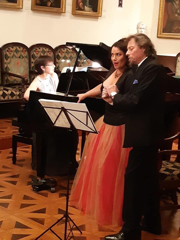 MichelleFrancis Cook tweet media