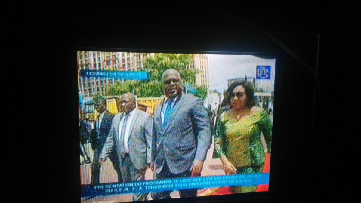 CASINFO_RDC's tweet photo. #RDC Félix Tshisekedi vient d'arriver à l'esplanade de l'Echangeur pour la présentation de son programme d'urgence à exécuter durant ses 100 premiers jours au pouvoir #ProgrammeFatshi https://t.co/QVLCaB3YFT