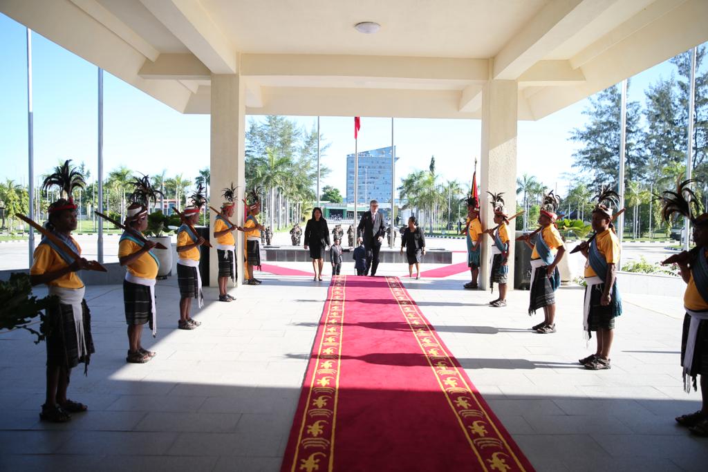 GermanAmbJaka's tweet photo. Presented Letter of Credence to President Lu-Olo Guterres formalising my role as Ambassador to Timor Leste. Impressed by achievements since Independece. #Germany is at your side,with support of substantial cooperation programme! May #TimorLeste continue to prosper in Peace! #GIZ https://t.co/rFawQdURVF
