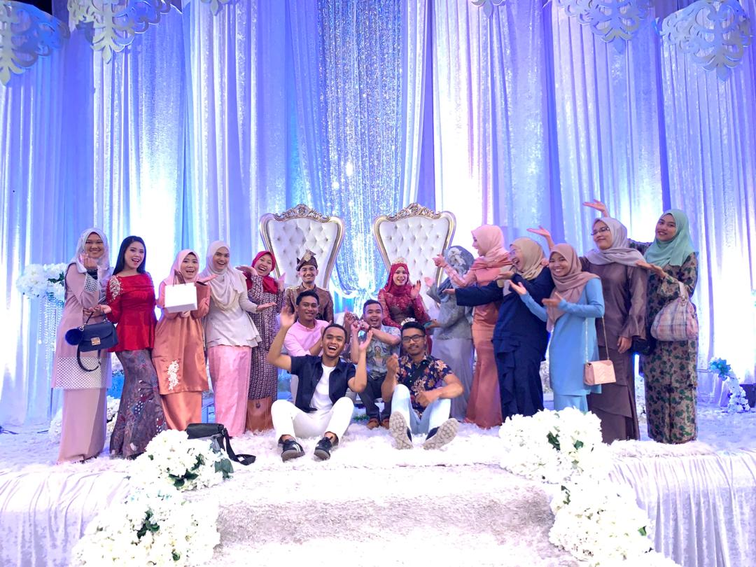 amalinaajalil's tweet photo. Paling behave gambar. Tahniah @EyliaAmanina and suami. #AM228 ❤️💕✨ EyliaxFaizal 💒 https://t.co/ZtA6EjgLAc