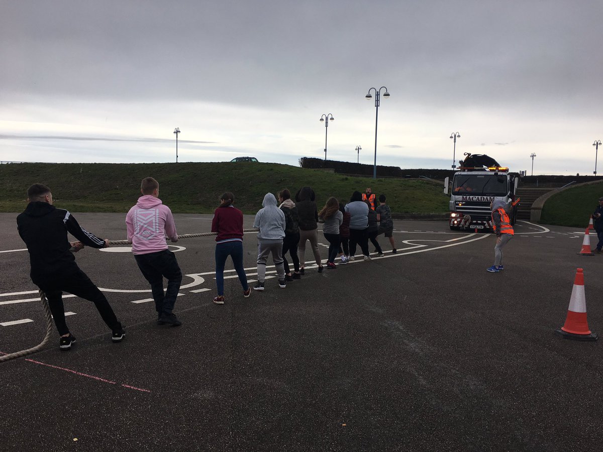 _LABGC_'s tweet photo. The young people have arrived... they smashed it with 11 people! Amazing effort well done guys 💪🏽💪🏽💪🏽 #truckpull #charity #labgc #fun #donate https://t.co/gCuEqBkvEh