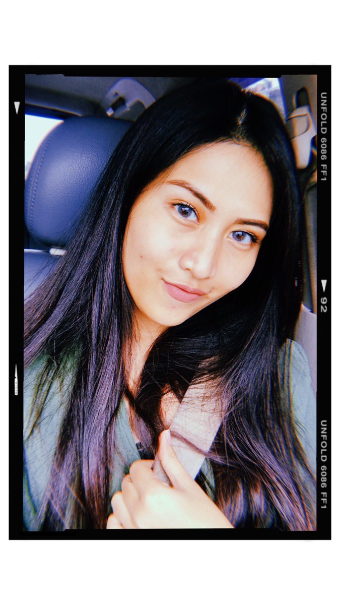 ayusari20_'s tweet photo. A wise woman once said "fuck this shit" and she lived happily ever after~ https://t.co/7vBwFDOA4d
