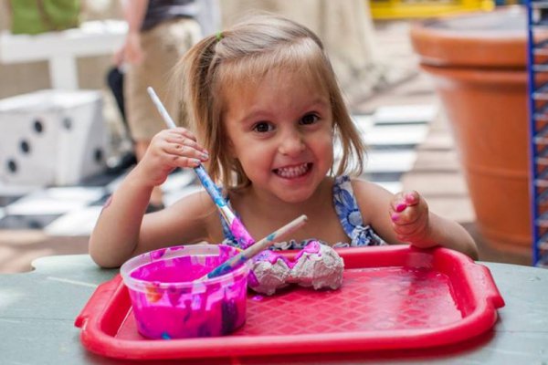 SocialRugratsSA's tweet photo. #kids Pour Paintings TOMORROW  @kidspacemuseum https://t.co/Roar3ksgG4 https://t.co/HjTfOrmfU9