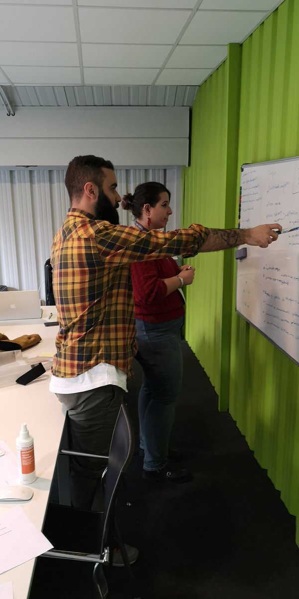 dksdigital's tweet photo. Esto promete! Los proyectos empiezan a coger forma.
¡Seguid así concursantes!
@The_Cocktail
#healthkathon #ux #usability #health #design https://t.co/WxWzRRgfa9
