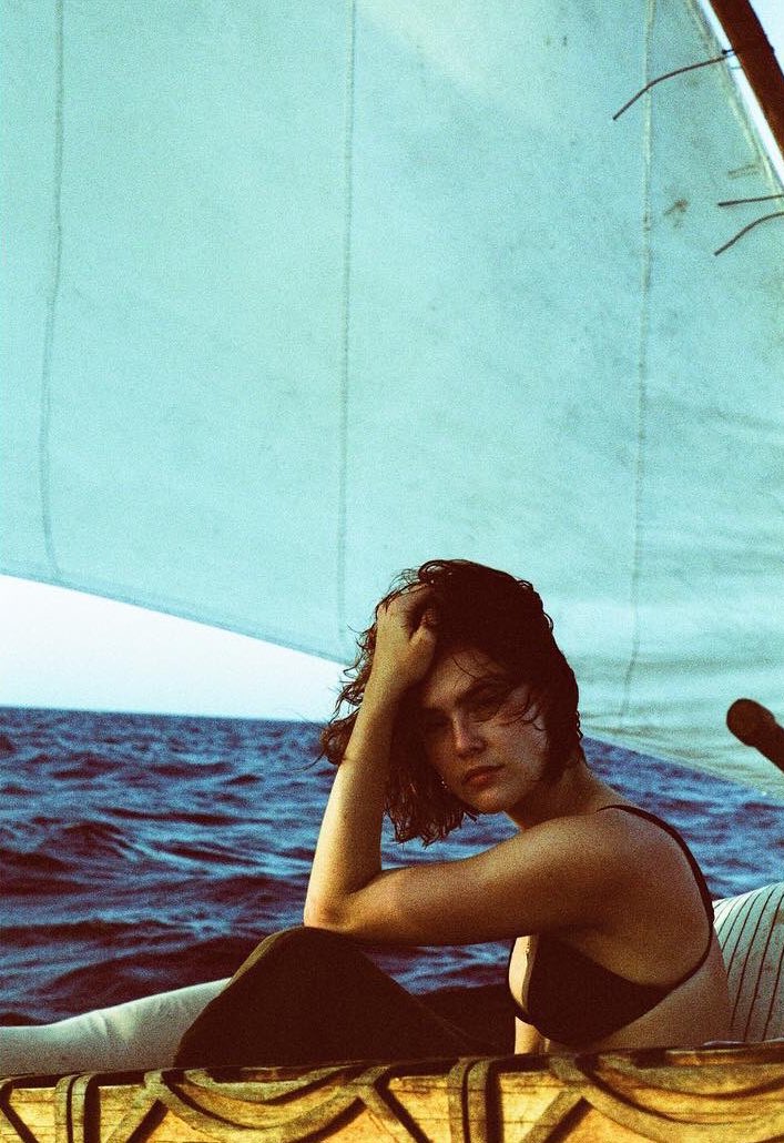 (📍) Zoey Deutch จาก Instagram ของพี่สาว Maddie Deutch ค่ะ 🌊⛅️