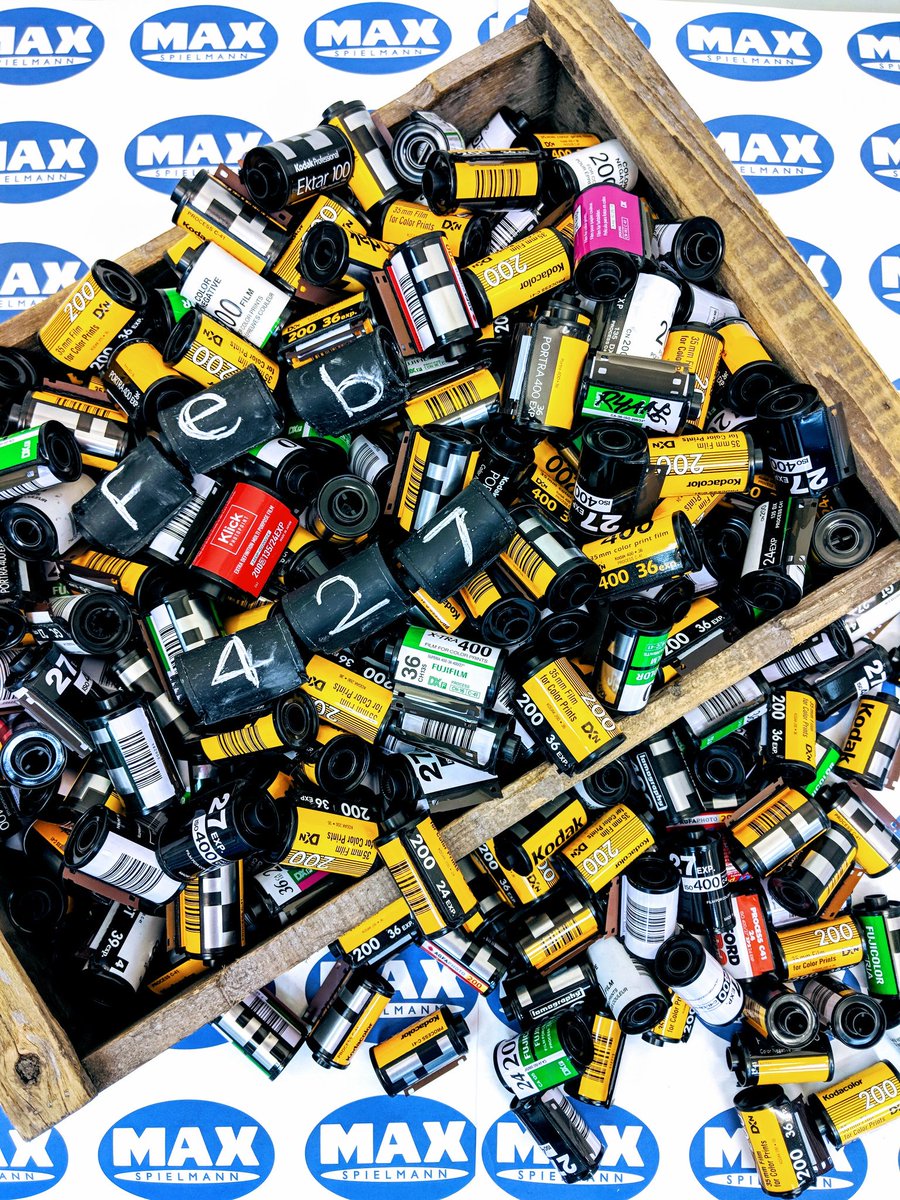 alison_foote's tweet image. Max Spielmann Manchester Piccadilly. Shortest month of the year and 427 35mm films developed in-store in Feb. Best ever total so far. Thanks @MaxTechTeam1 @HonestGriff and all the colleagues at helpdesk for keeping us running @maxspielmann  #filmsnotdead