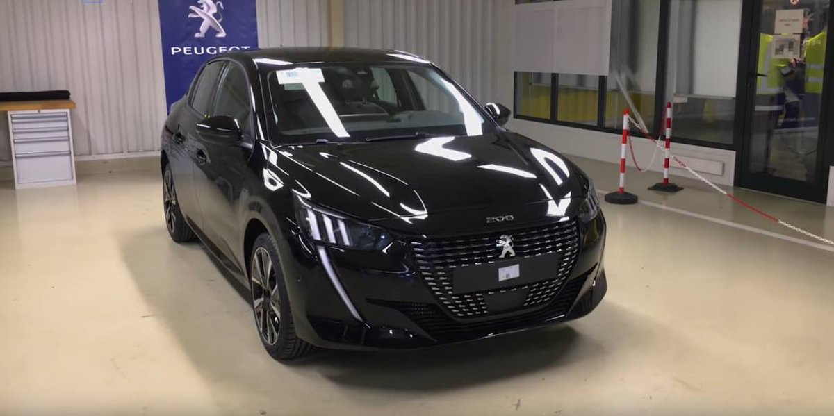 AutomobileActus's tweet photo. #News - La nouvelle 208 sera disponible en 5 finitions : #208Like, #208Allure, #208Active, #208GTLine et #208GT. La version #208GT sera réservée à la version électrique. https://t.co/6EDd5c2KeS