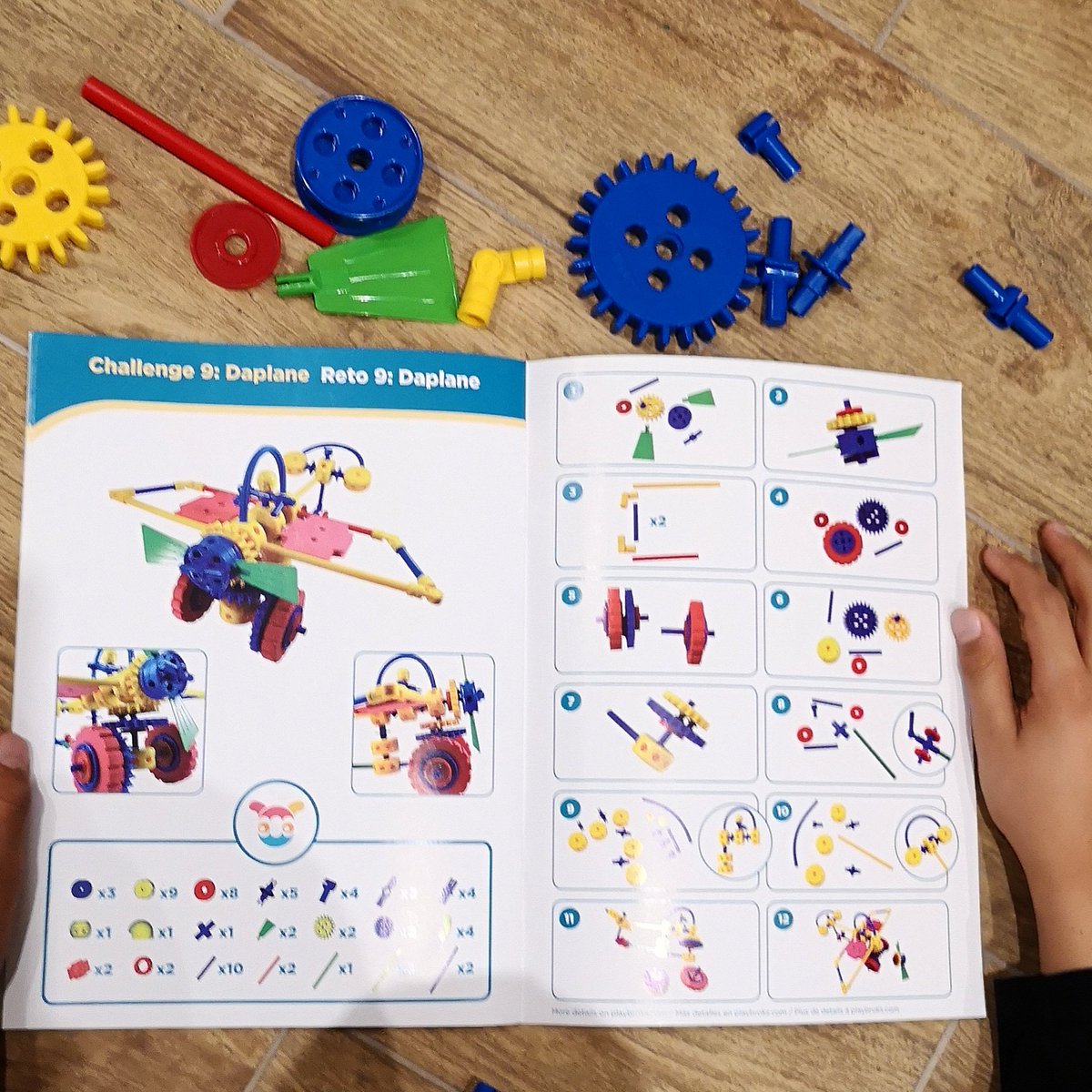 PlayBroks's tweet photo. Planificando cómo montar el #avión de Broks de #InventionTime
¿Qué más le adicionarias o cambiarías?
#plane
#Inventemos #creatividad #motricidad #pensar #stem #usandoEngranajes #volando #findesemana #creating #inventing #weekendplans #constructiontoys #stemkit #wings #fly https://t.co/xQMpnPynMJ