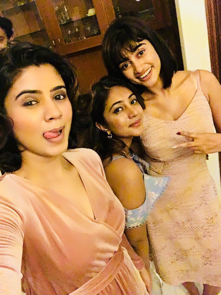 soundariyananju's tweet photo. #90ml in theatres now ❤️ @OviyaaSweetz @Oviya_team @BommuLakshmi #90mlfilm #90Ml https://t.co/5iHYL19Lp9